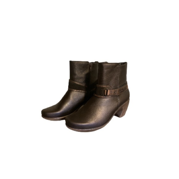 🆕 NAOT Metallic Leather Booties - Women’s Size 40 - Picture 1 of 7